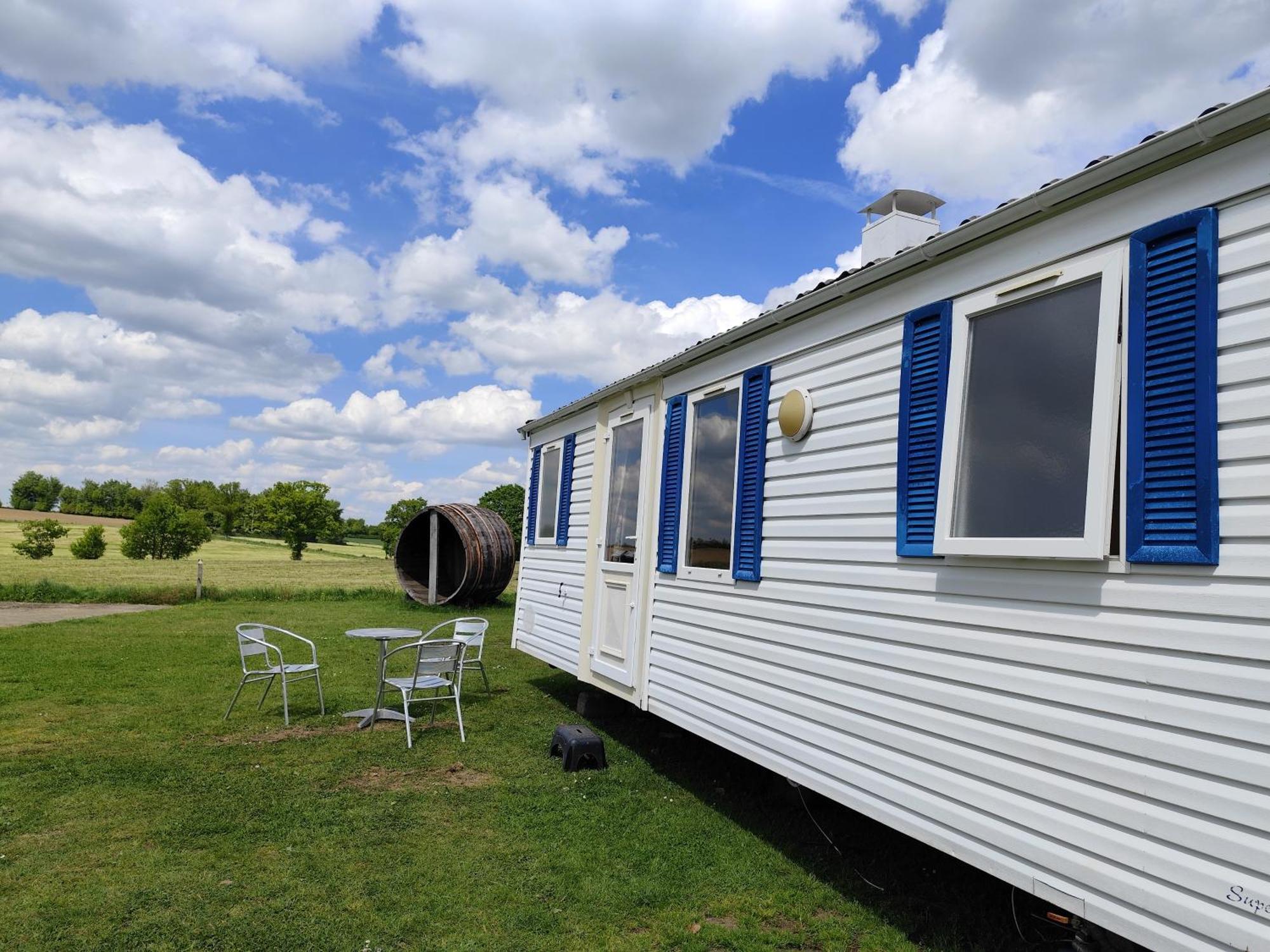 La Billardiere Camping A La Ferme Le Menil-Ciboult Esterno foto