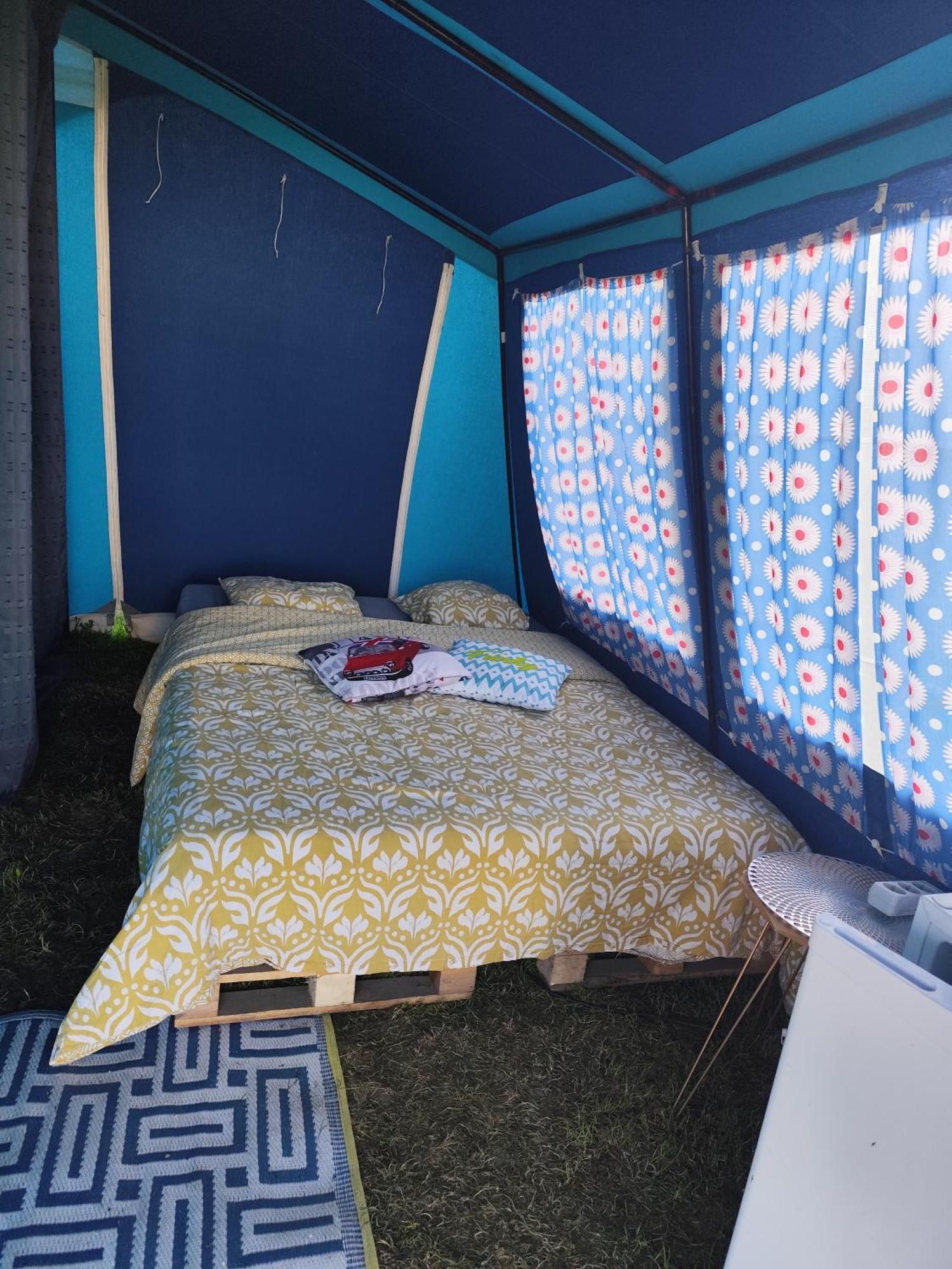 La Billardiere Camping A La Ferme Le Menil-Ciboult Esterno foto